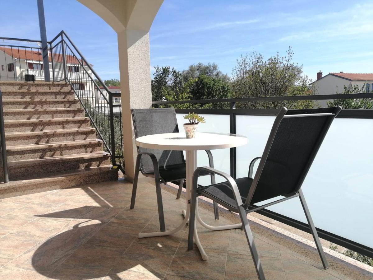 Lovely Sea View House In Malinska Island Krk Екстер'єр фото